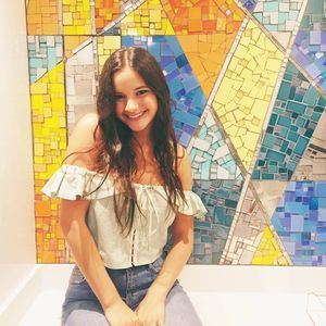 Meet your Posher, Ana